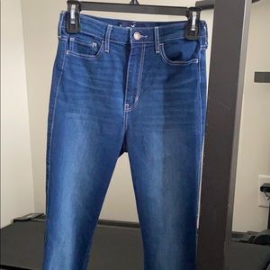 Hollister High-Rise Skinny Jeans